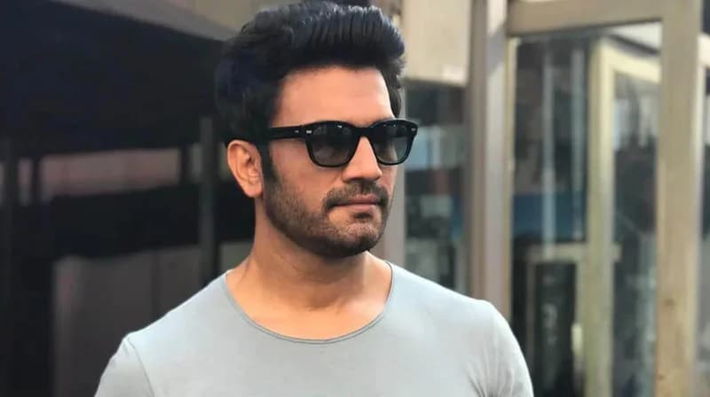 Sharad Kelkar